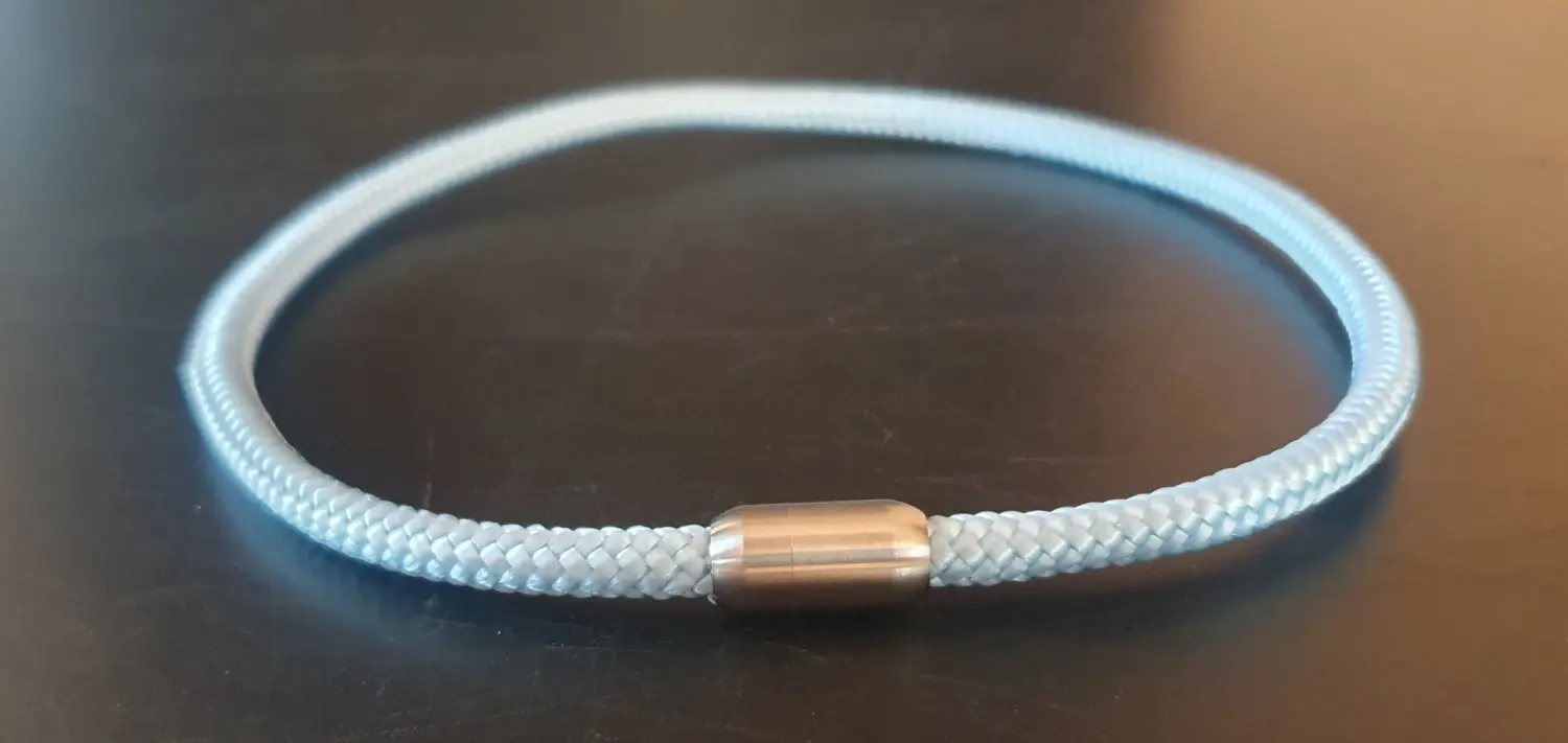 Armbänder Isabelaleinendesin